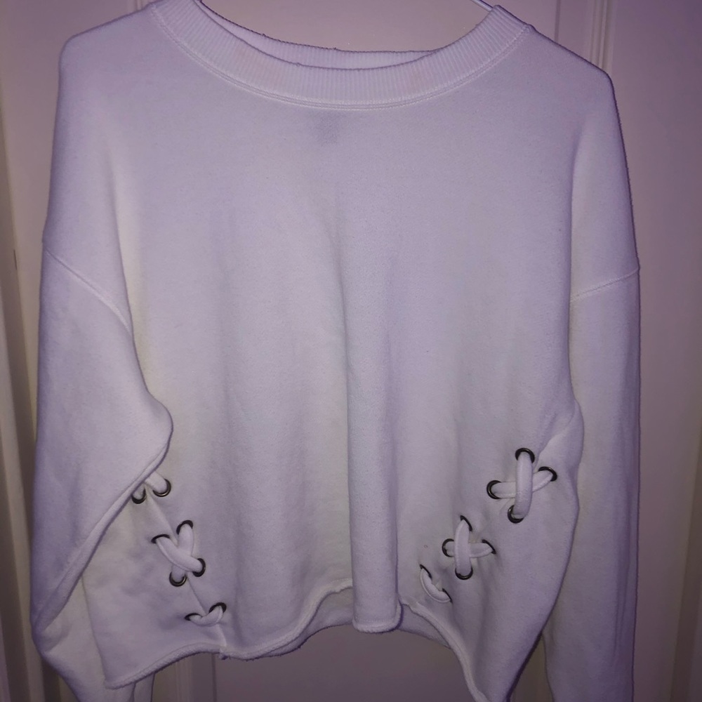White Sweatershirt